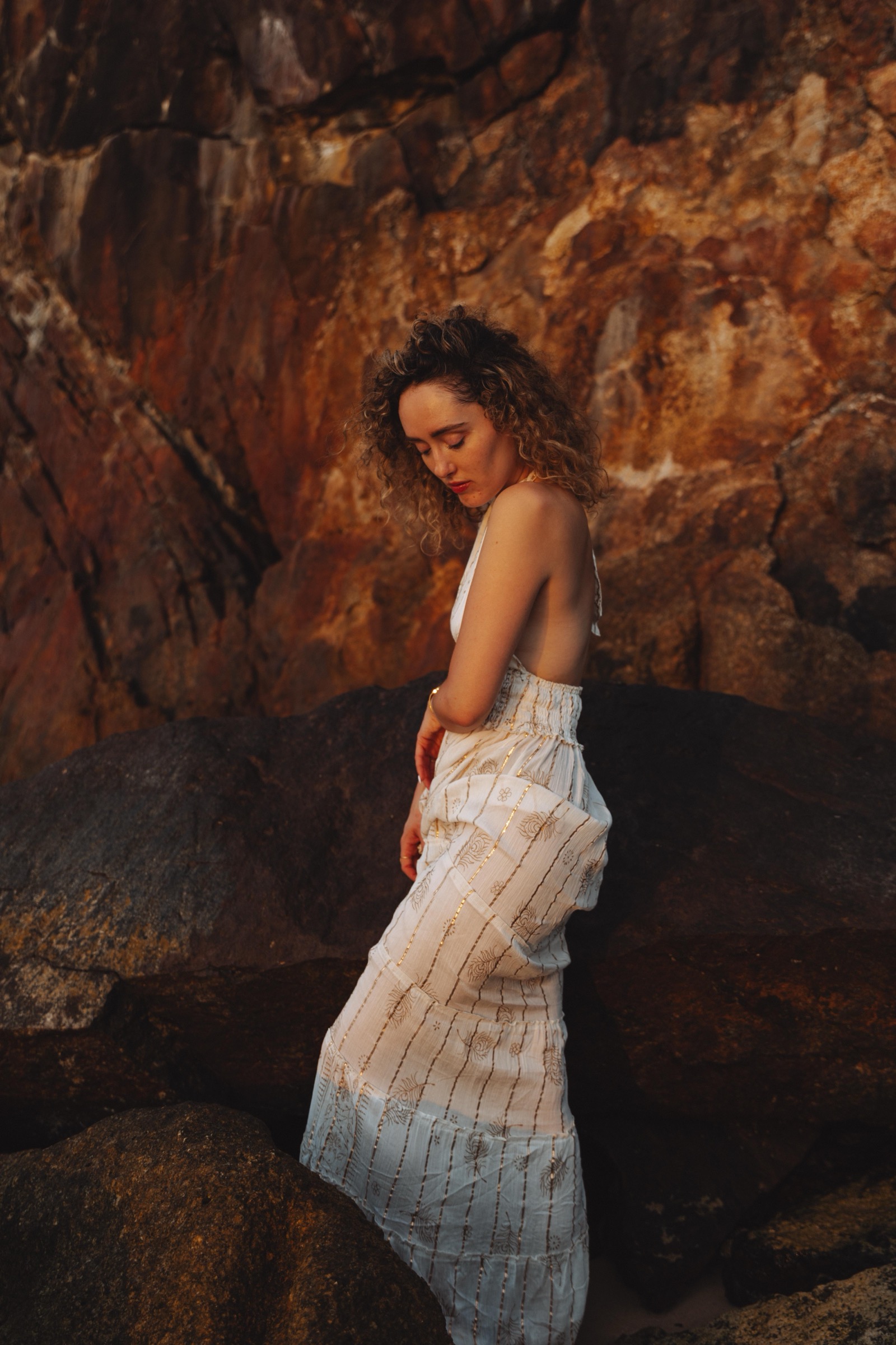 Camilla nachdenklich